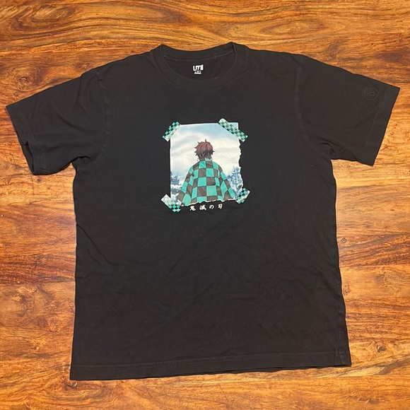 Uniqlo Demon Slayer Black Short Sleeve T-Shirt
Size Small - Picture 1 of 6